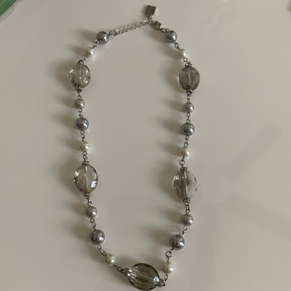 Costume jewelry chunky necklace